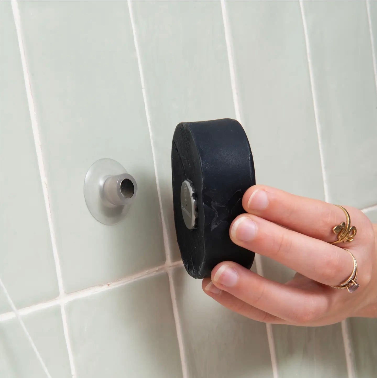 Porte-Savon Aimanté – Minimaliste & Ultra Pratique